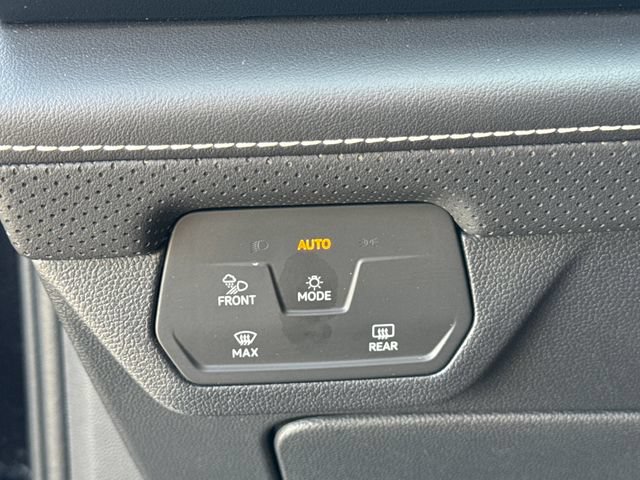 Used 2024 Volkswagen Atlas SE AWD/4WD image 24