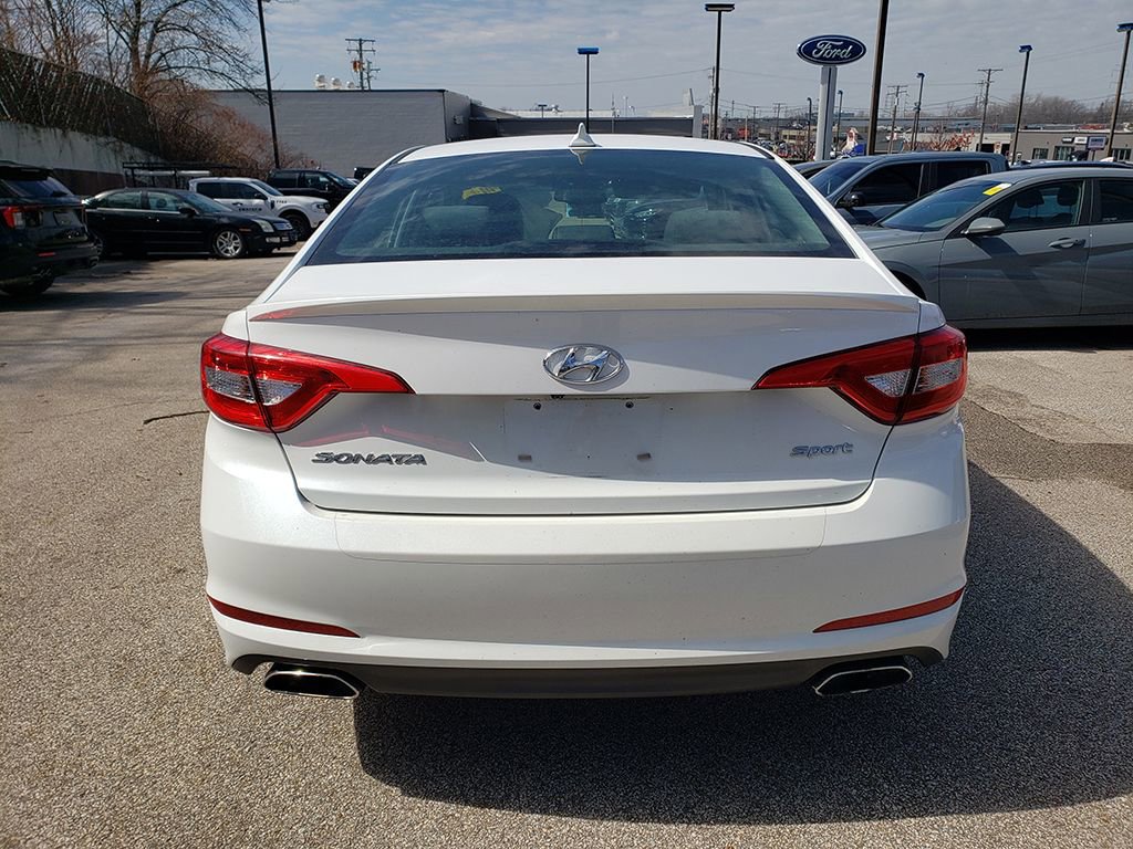 Used 2017 Hyundai Sonata Sport w/ Value Edition Package 02 image 4