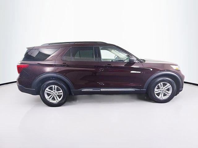 Used 2022 Ford Explorer XLT w/ Equipment Group 202A AWD/4WD image 9