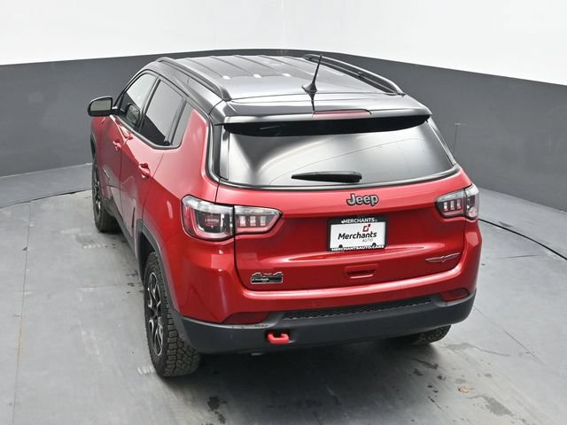 Used 2025 Jeep Compass Trailhawk AWD/4WD image 33