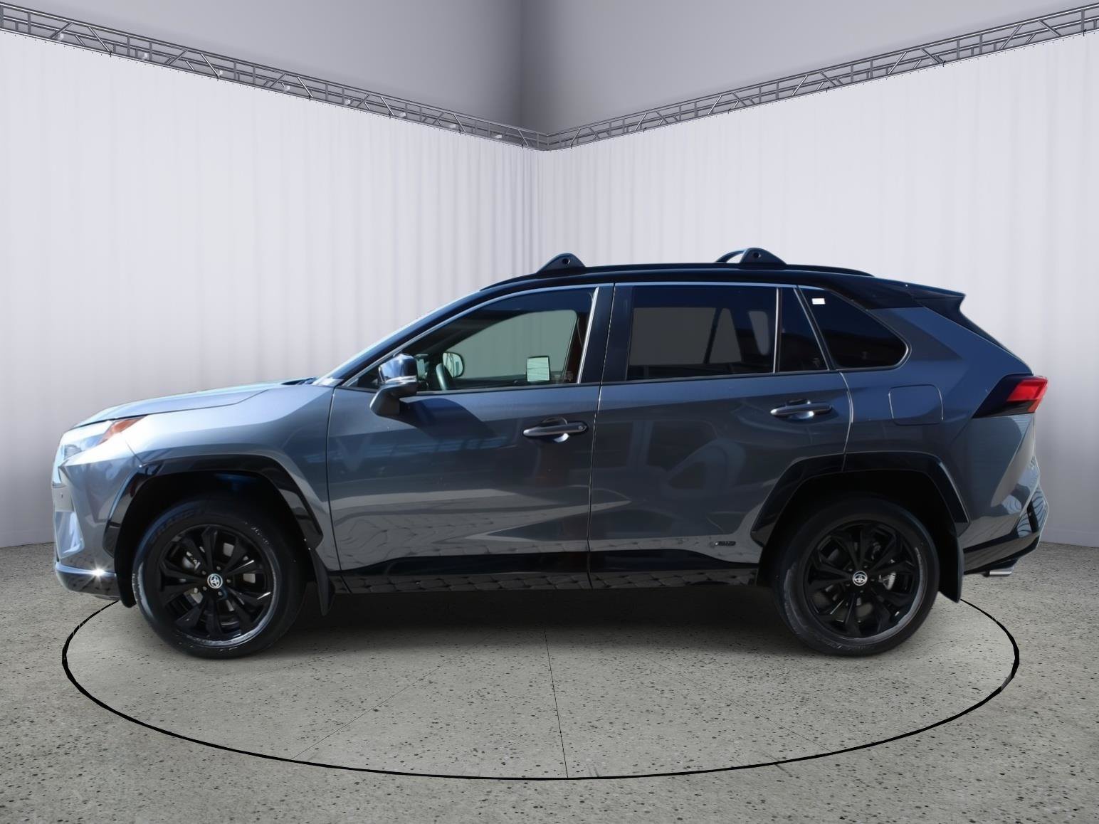 Used 2024 Toyota RAV4 XSE w/ Advanced Technology Package AWD/4WD image 5