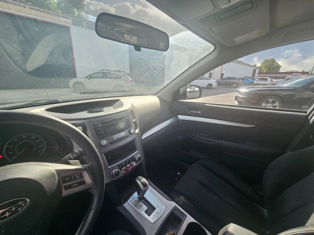Used 2014 Subaru Outback 2.5i AWD/4WD image 12
