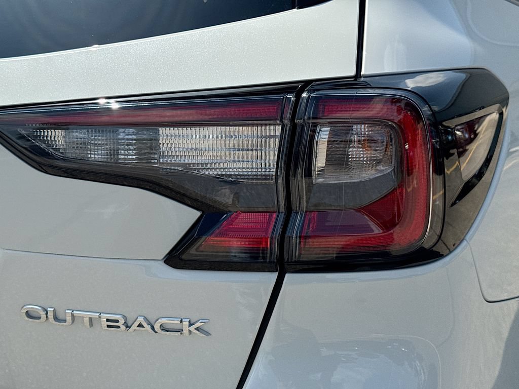 Certified 2025 Subaru Outback Limited AWD/4WD image 34
