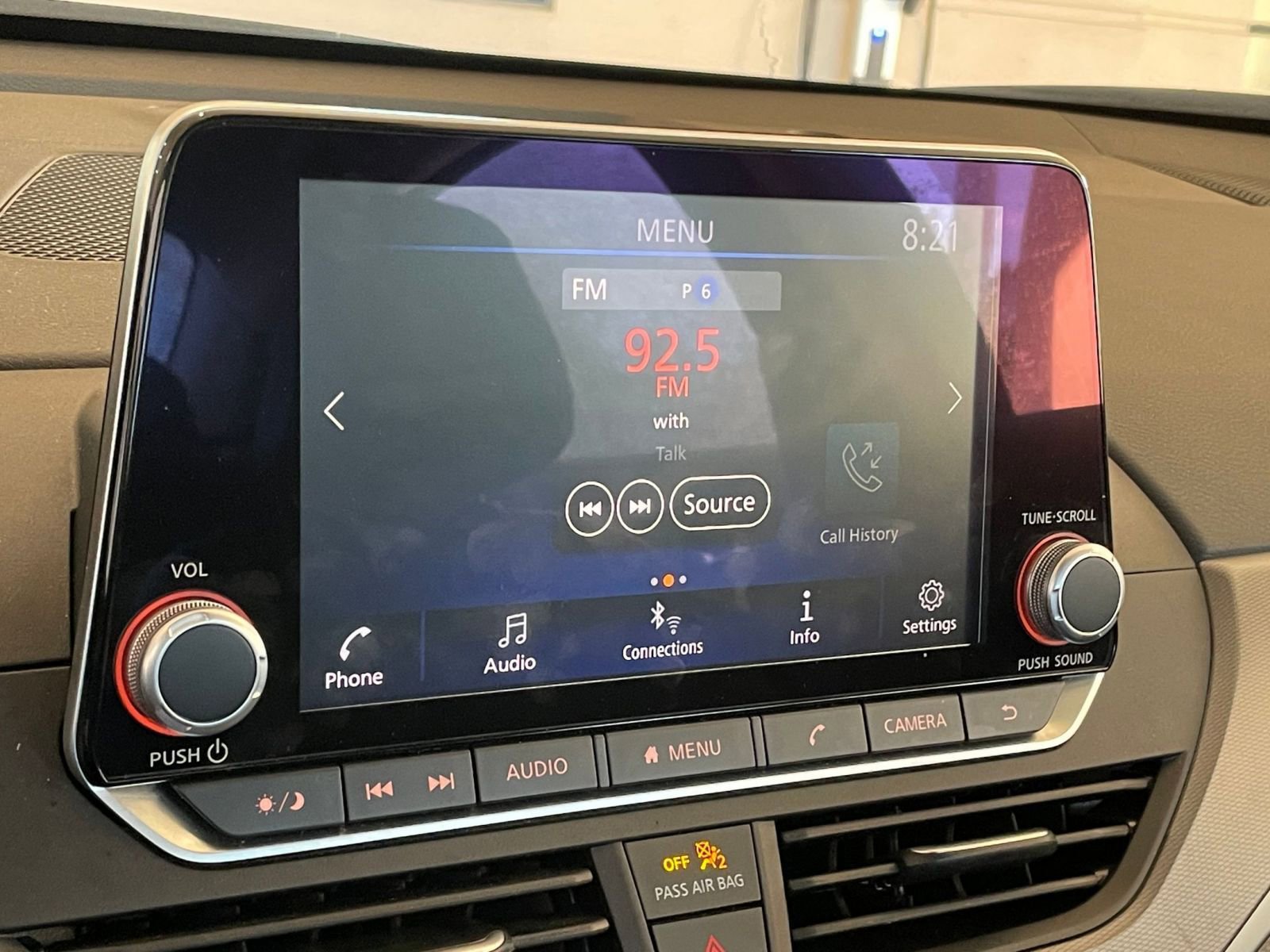 Used 2025 Nissan Altima 2.5 SR image 21