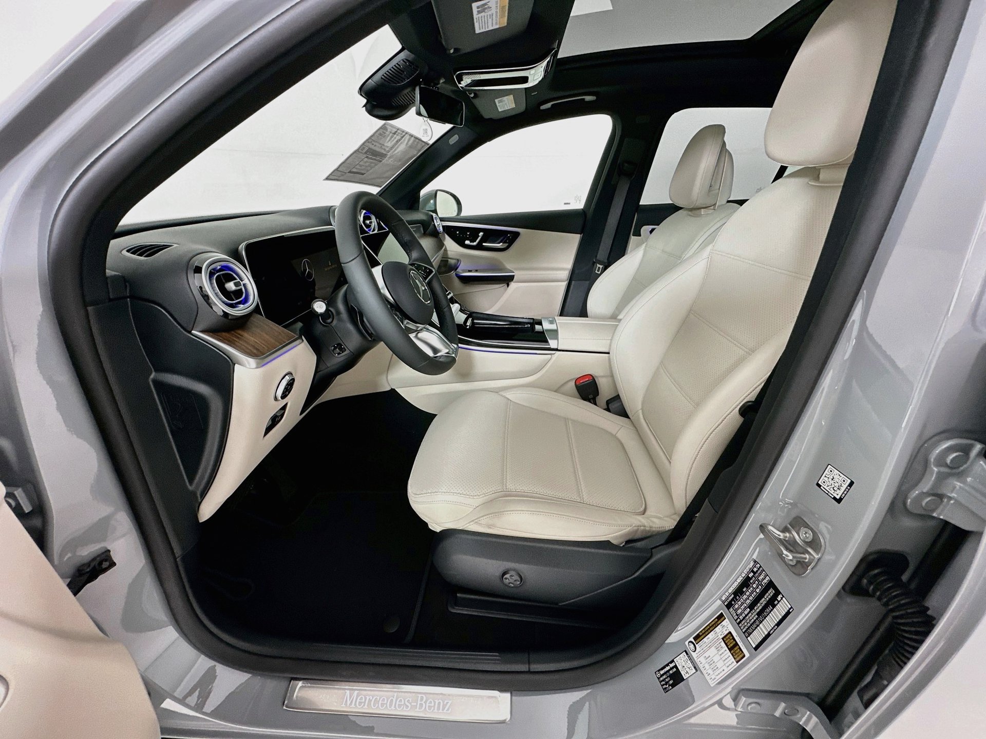 New 2027 Mercedes-Benz GLC 300 4MATIC image 23