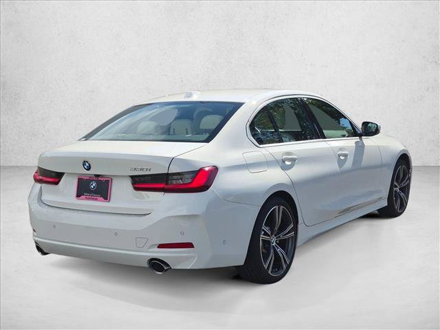Used 2024 BMW 330i Sedan w/ Premium Package RWD image 5
