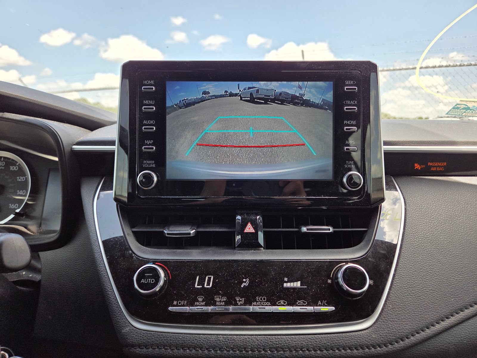 Used 2020 Toyota Corolla SE FWD image 9