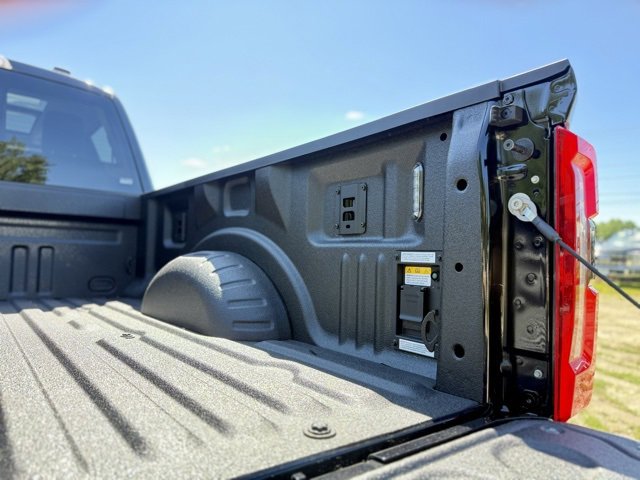 New 2025 Ford F350 Lariat w/ Lariat Ultimate Package image 8