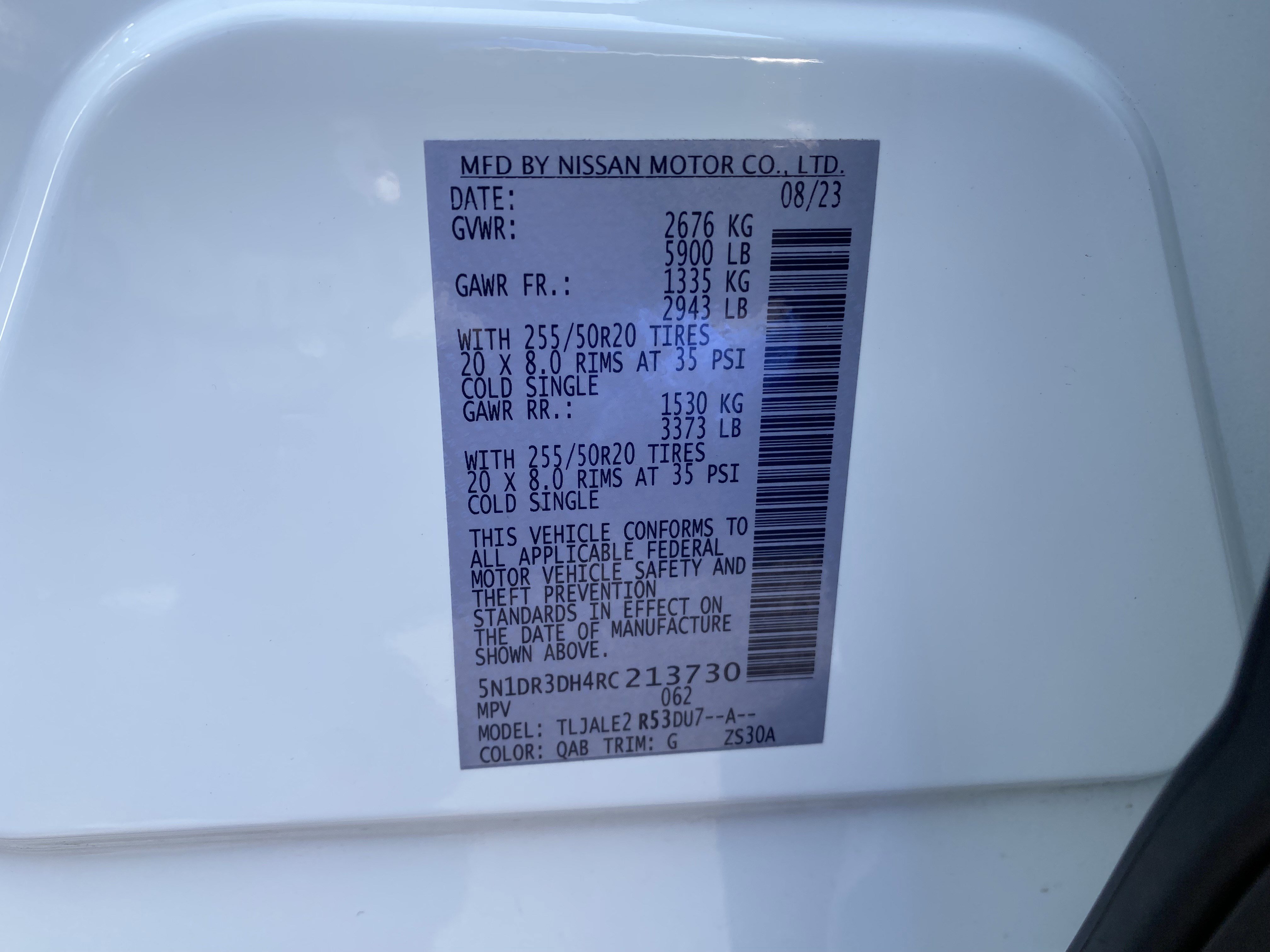 Used 2024 Nissan Pathfinder Platinum image 39