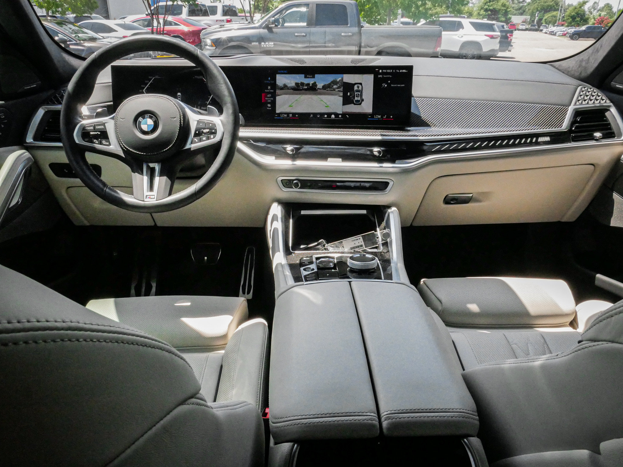 Used 2024 BMW X6 M60i AWD/4WD image 28