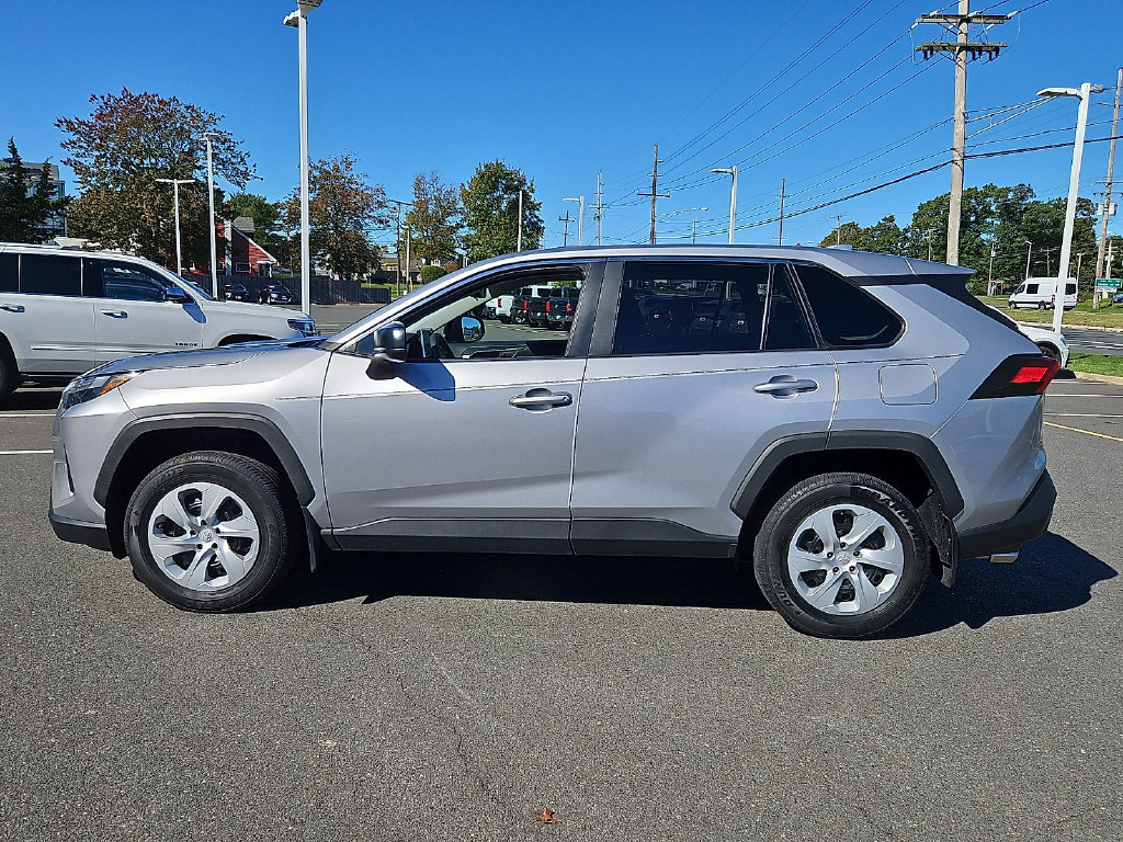 Certified 2023 Toyota RAV4 LE AWD/4WD image 8