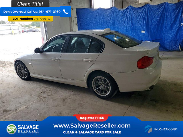 Used 2010 BMW 328i xDrive Sedan AWD/4WD image 3