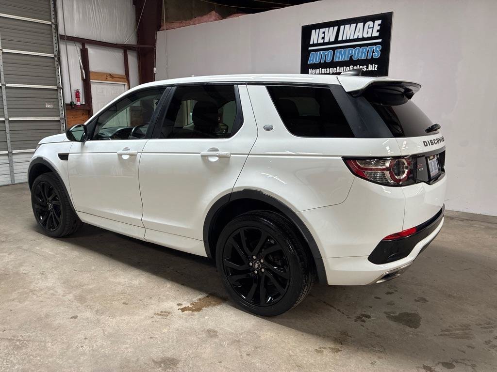 Used 2017 Land Rover Discovery Sport HSE AWD/4WD image 9