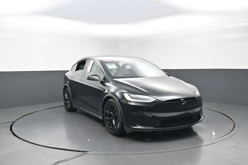Used 2022 Tesla Model X image 2
