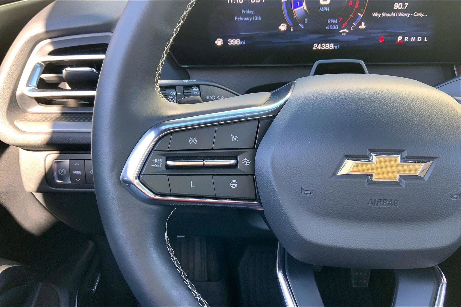 Used 2024 Chevrolet Traverse LT w/ Enhanced Driving Package image 17