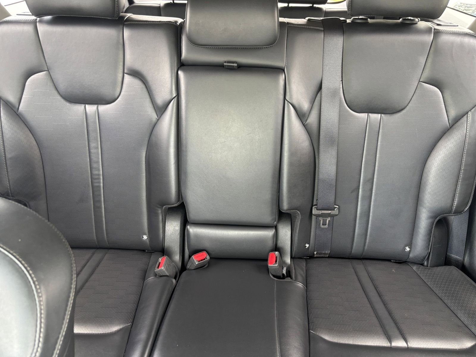 Used 2024 Kia Sorento S FWD image 41
