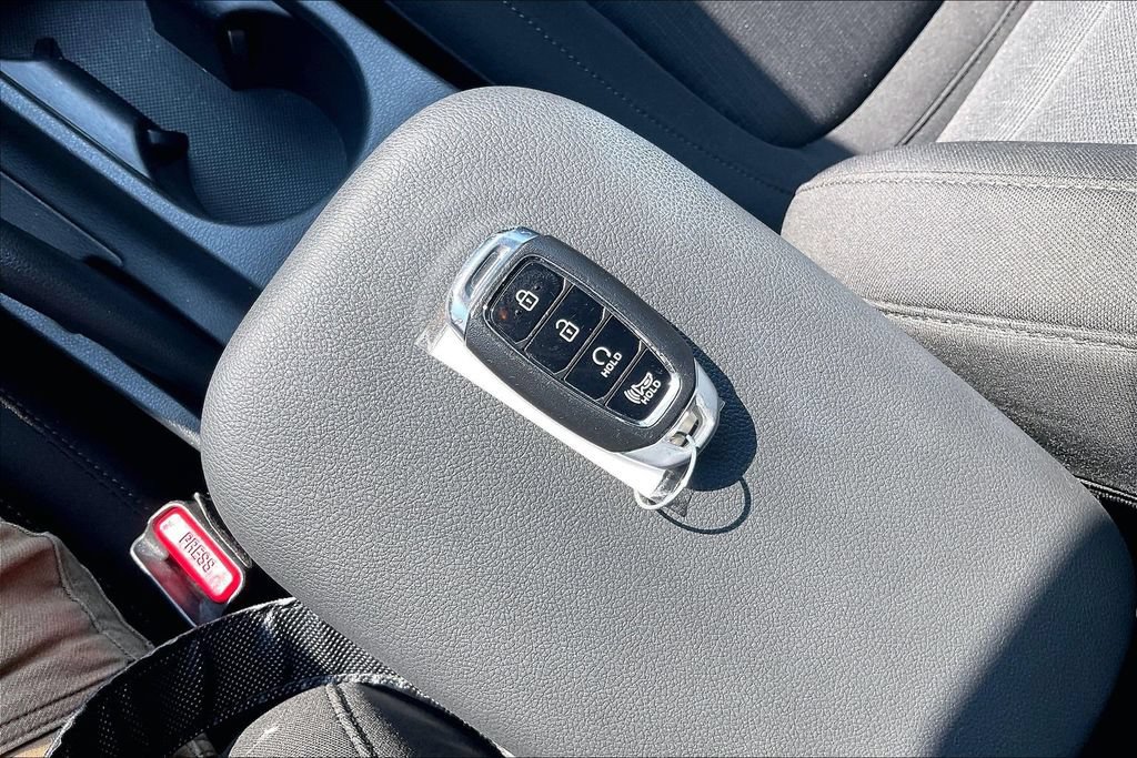 Used 2022 Hyundai Kona SEL w/ Convenience Package AWD/4WD image 14