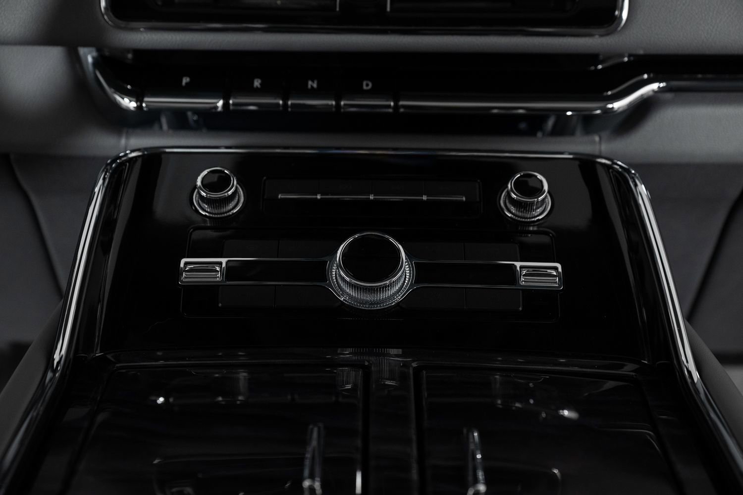 Used 2021 Lincoln Navigator Reserve w/ Cargo Convenience Package image 41