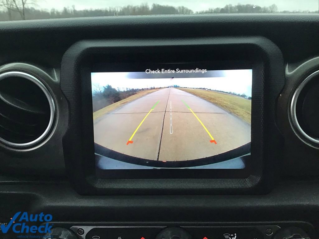 Used 2023 Jeep Wrangler Sahara w/ Cold Weather Group image 39