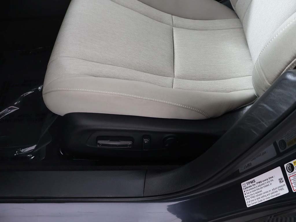 Used 2024 Honda Accord EX image 31
