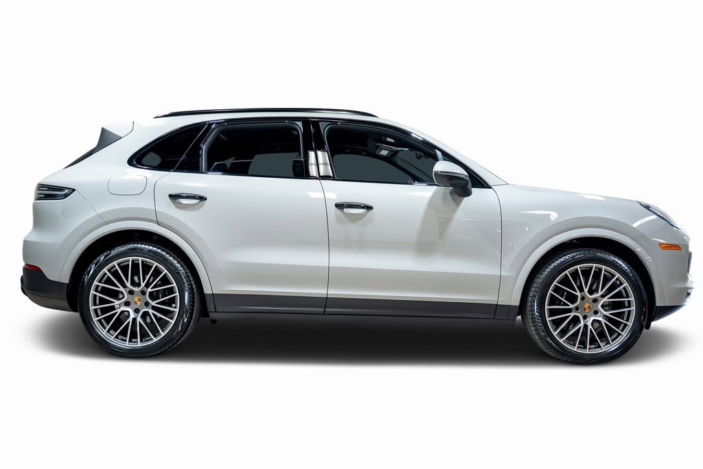 Used 2022 Porsche Cayenne S Platinum image 18