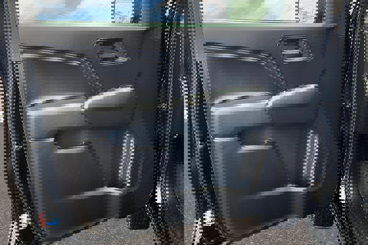 Used 2025 Chevrolet Colorado Trail Boss AWD/4WD image 13