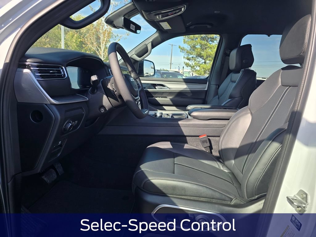 New 2026 Jeep Grand Wagoneer L Limited w/ Convenience Group I AWD/4WD image 13