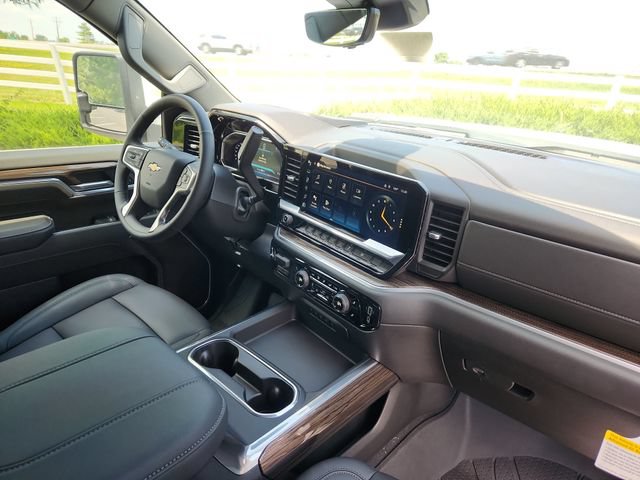 New 2026 Chevrolet Silverado 3500 LT w/ All Star Edition AWD/4WD image 19