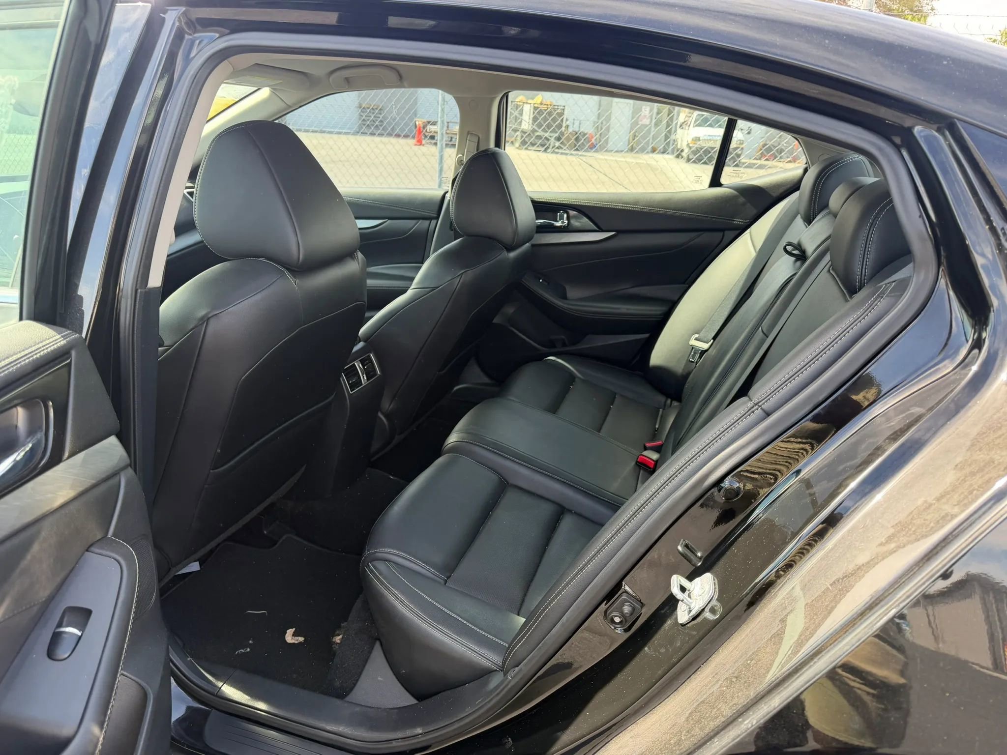 Used 2017 Nissan Maxima 3.5 SV FWD image 10
