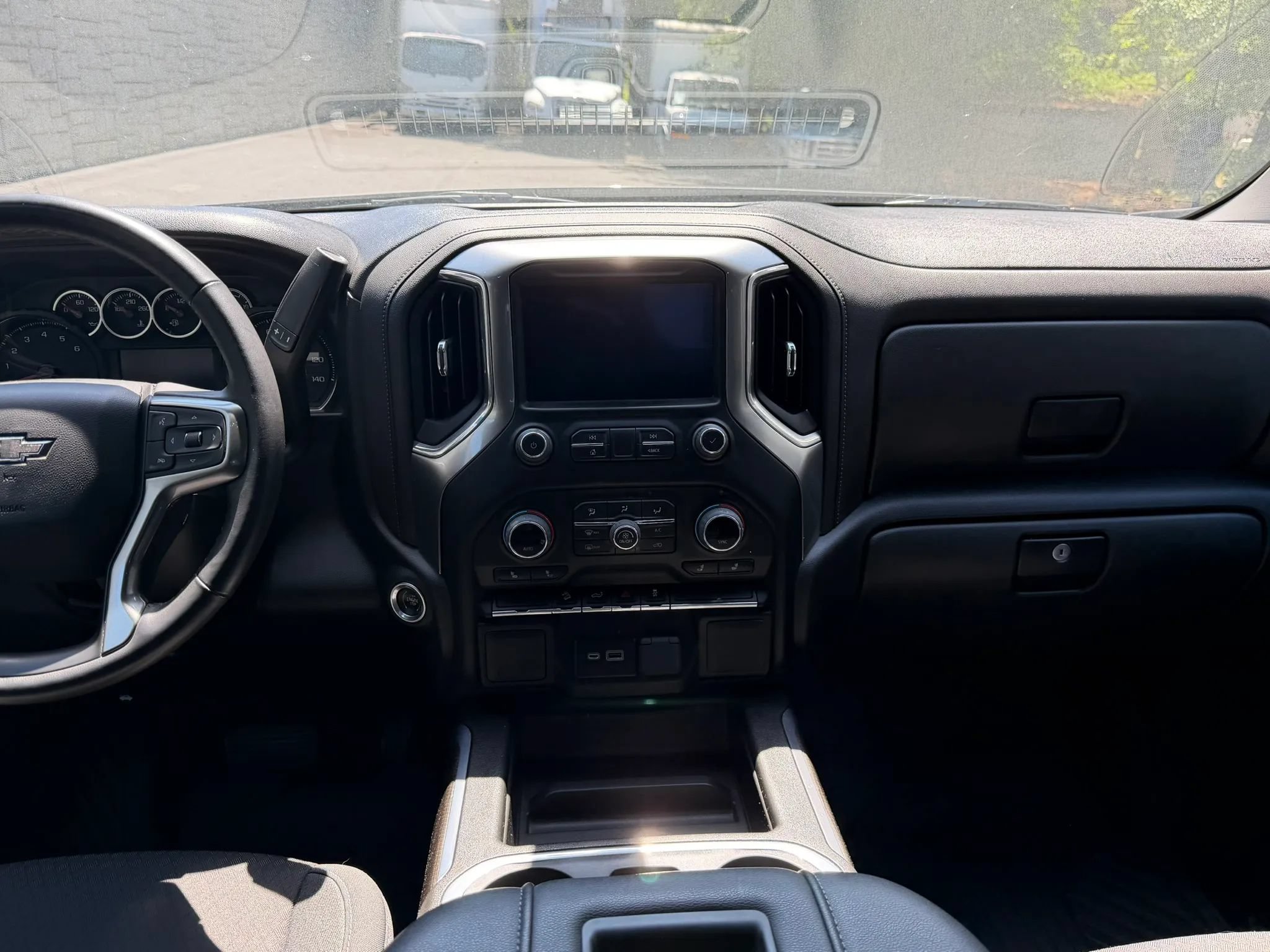 Used 2022 Chevrolet Silverado 1500 LT Trail Boss AWD/4WD image 20