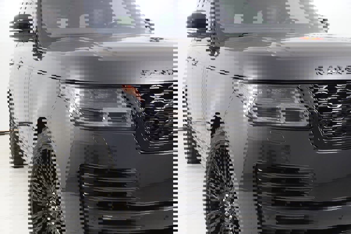 Used 2021 Land Rover Range Rover P525 Westminster Edition image 20