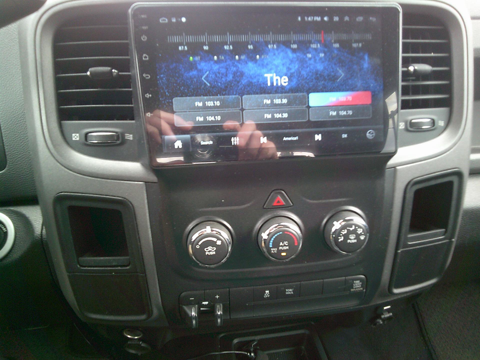 Used 2013 RAM 2500 Tradesman w/ Chrome Appearance Group image 18