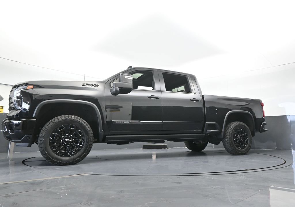 Used 2024 Chevrolet Silverado 2500 High Country w/ Midnight Edition AWD/4WD image 64