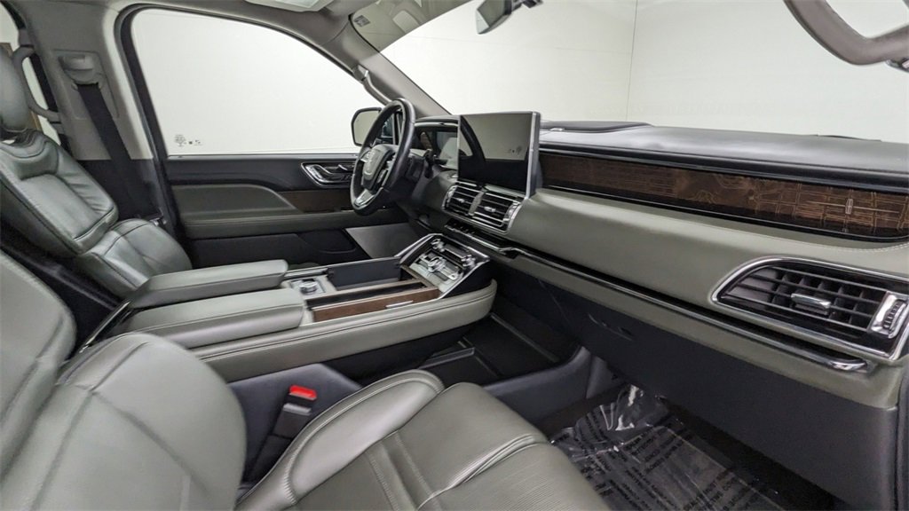 Used 2023 Lincoln Navigator Black Label image 44