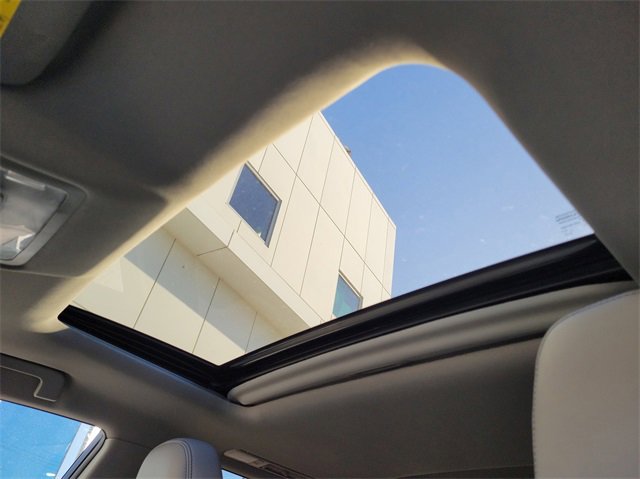 Used 2019 Toyota Highlander Limited image 27