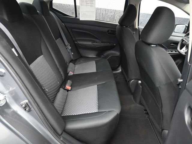 Used 2022 Nissan Versa S image 6