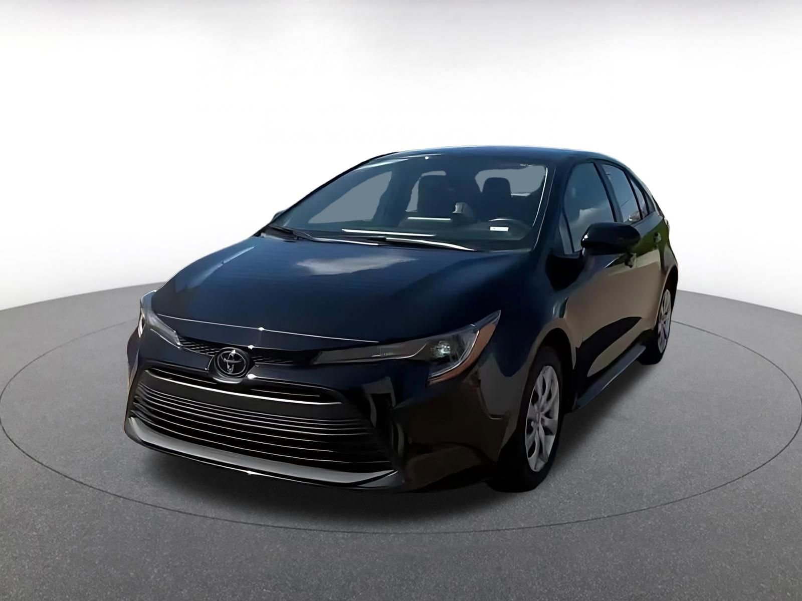 Used 2025 Toyota Corolla LE image 4