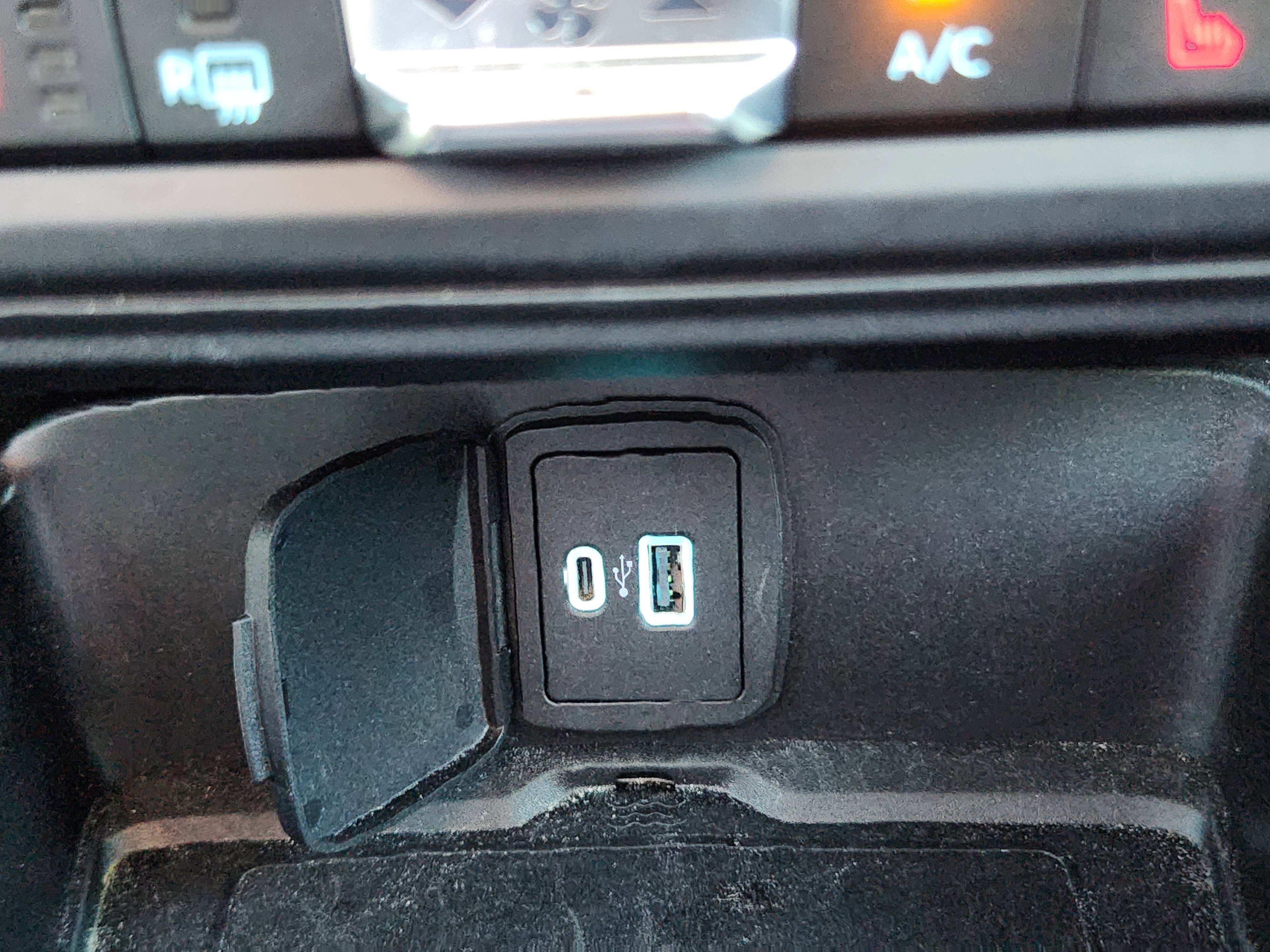 Used 2021 Ford Bronco First Edition AWD/4WD image 26