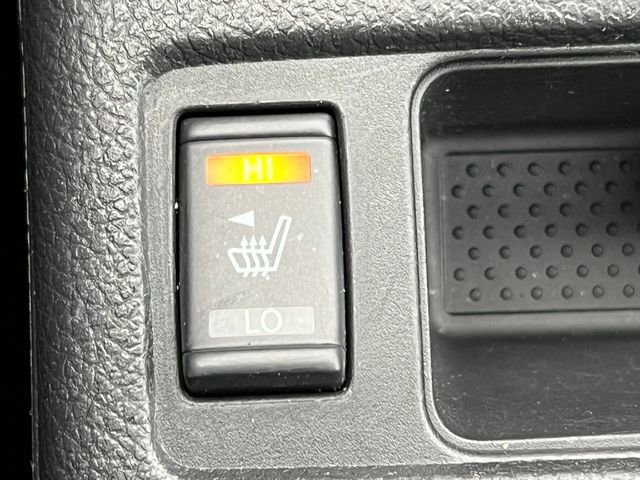 Used 2020 Nissan Rogue S image 26