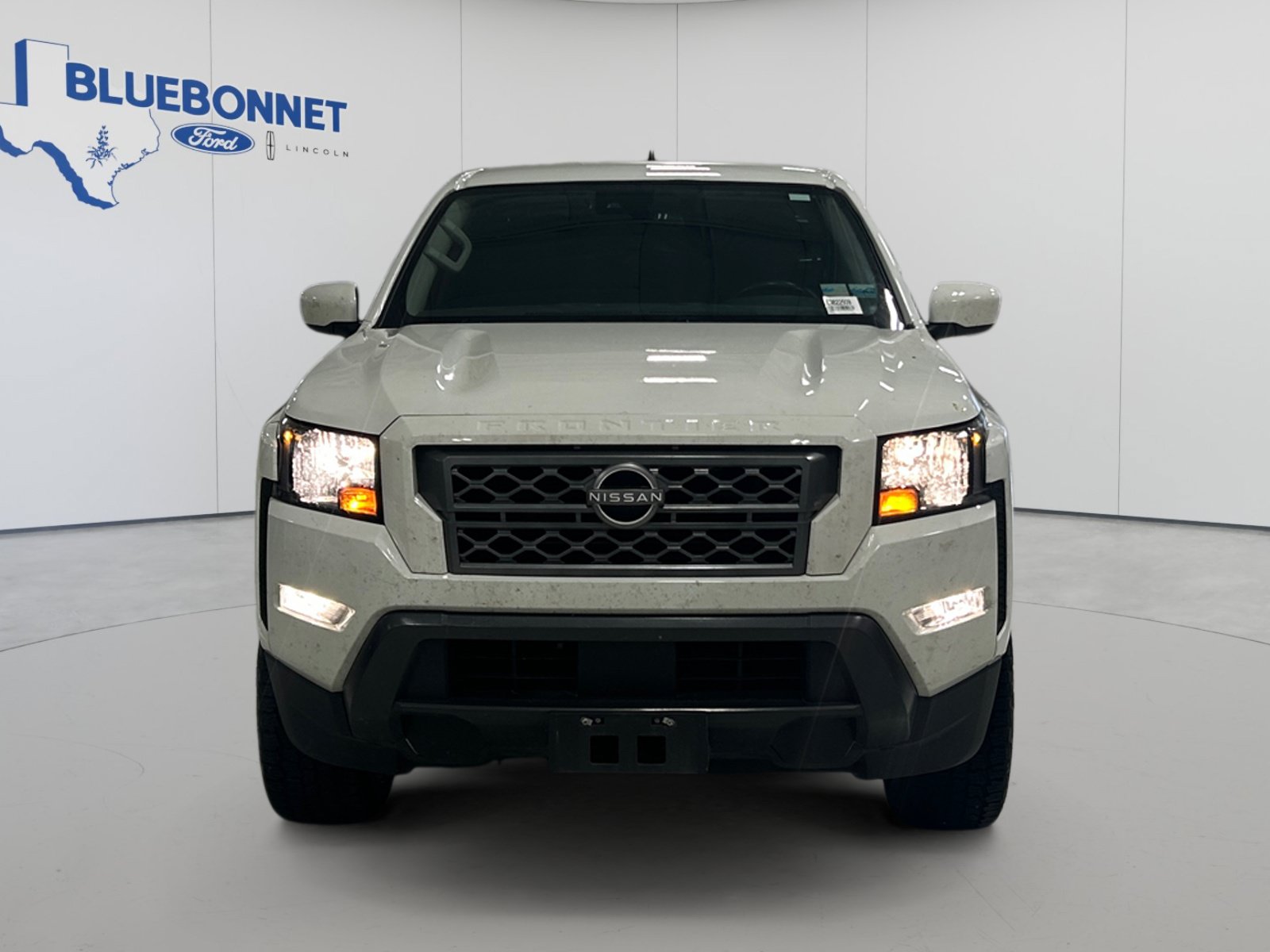 Used 2023 Nissan Frontier SV w/ SV Convenience Package RWD image 2