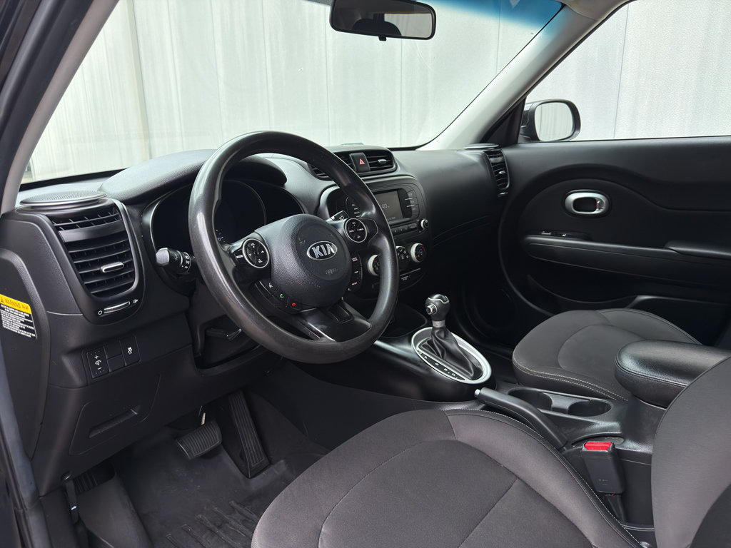 Used 2017 Kia Soul FWD image 10
