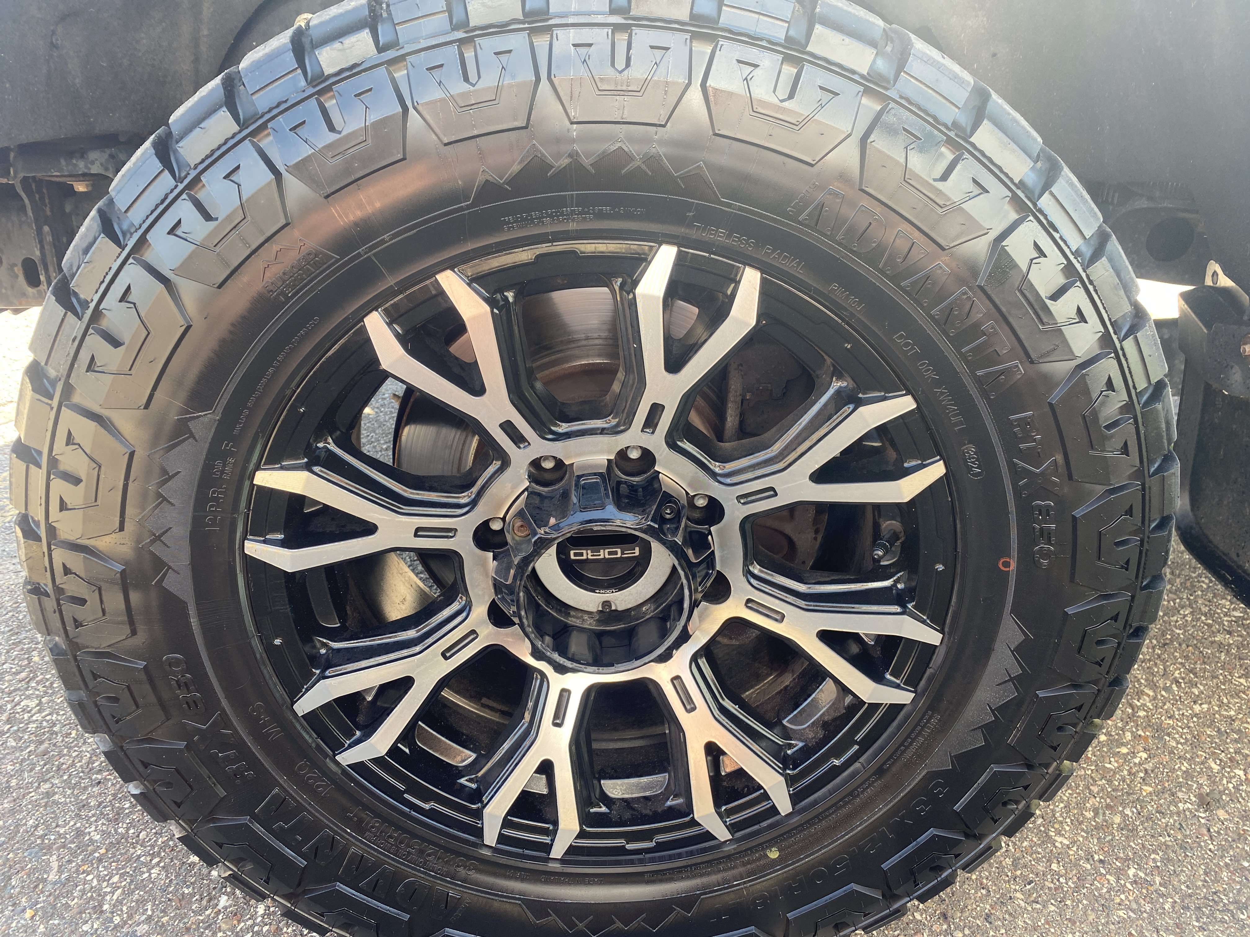 Used 2019 Ford F350 XLT w/ XLT Premium Package AWD/4WD image 10