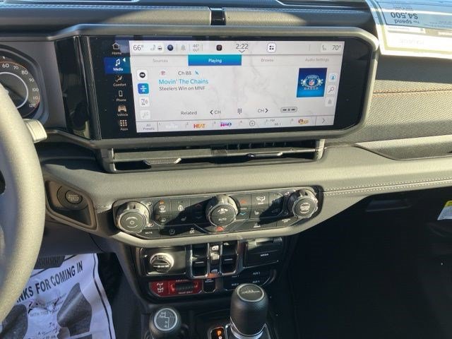 New 2026 Jeep Gladiator Mojave AWD/4WD image 18