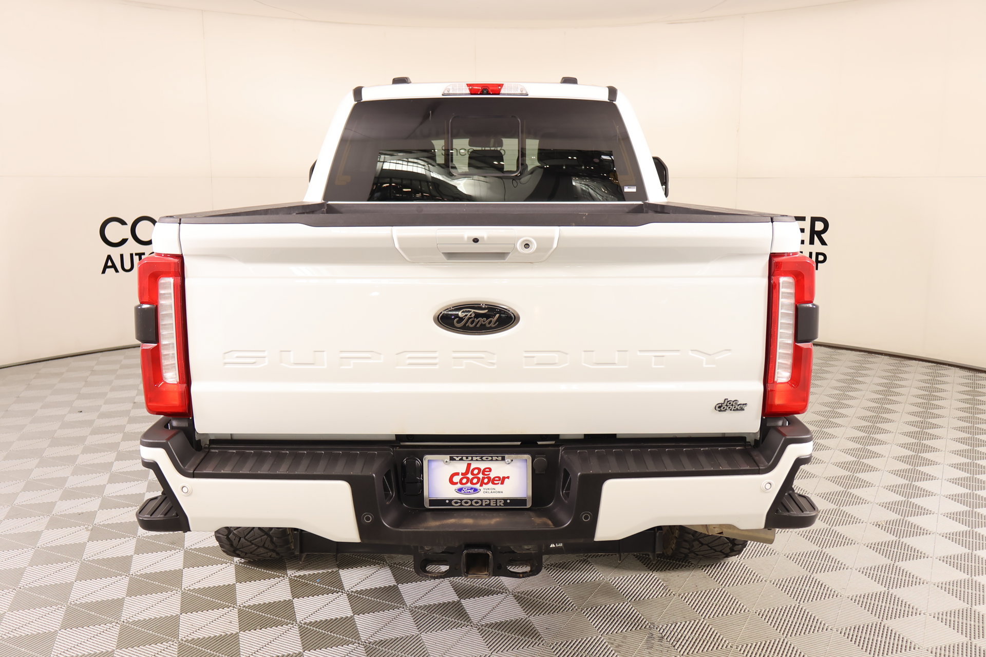 Used 2025 Ford F250 Lariat w/ Black Appearance Package AWD/4WD image 22