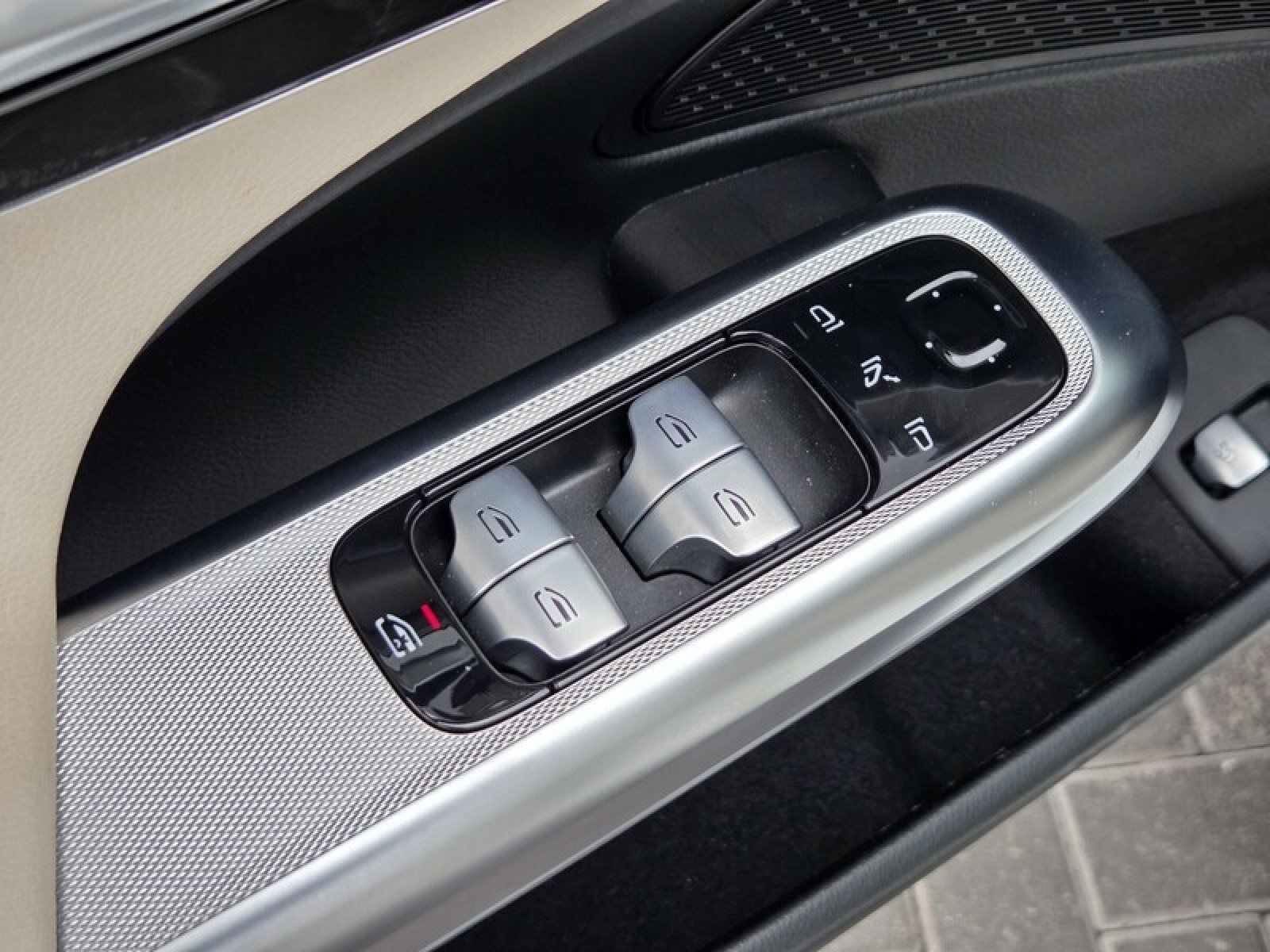 Certified 2025 Mercedes-Benz E 350 Sedan image 22