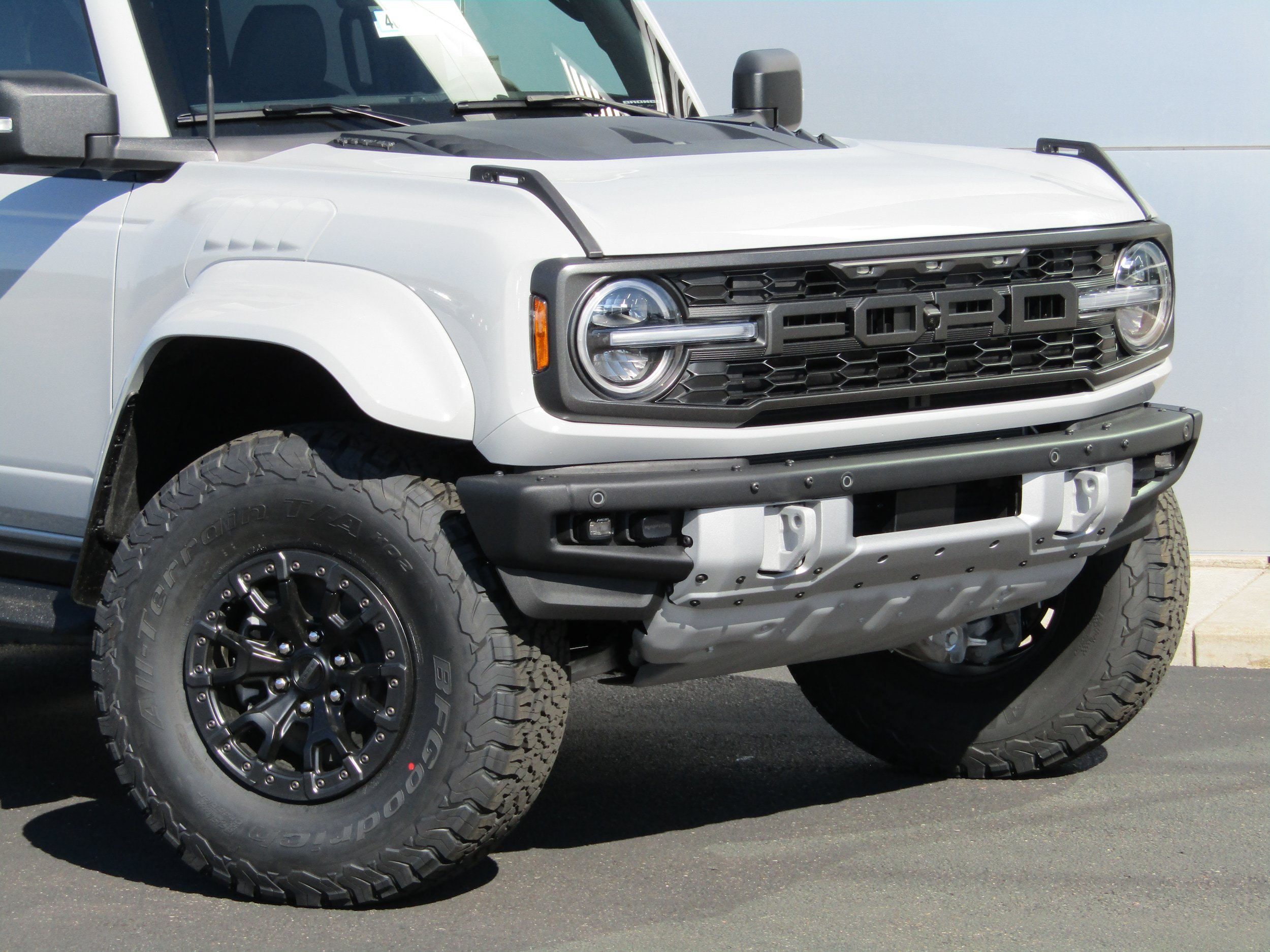 New 2026 Ford Bronco Raptor w/ Interior Carbon Fiber Pack AWD/4WD image 4