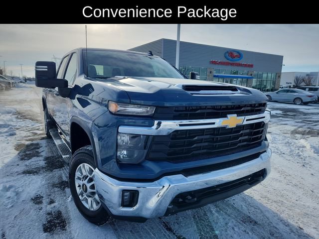 Used 2025 Chevrolet Silverado 2500 LT w/ Convenience Package image 14