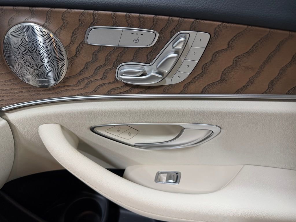 Used 2023 Mercedes-Benz E 350 4MATIC Sedan image 27