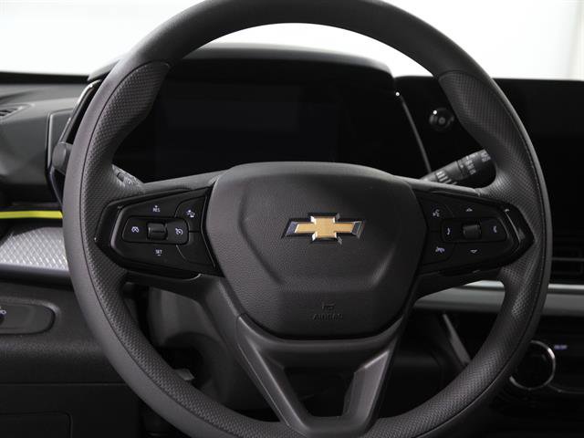Used 2025 Chevrolet Trax LT image 7