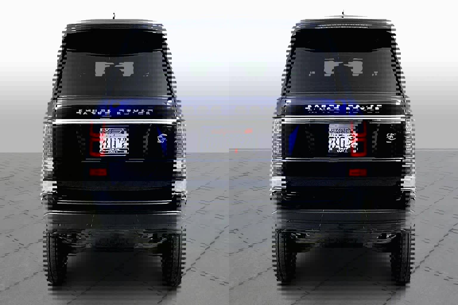 Used 2016 Land Rover Range Rover image 4